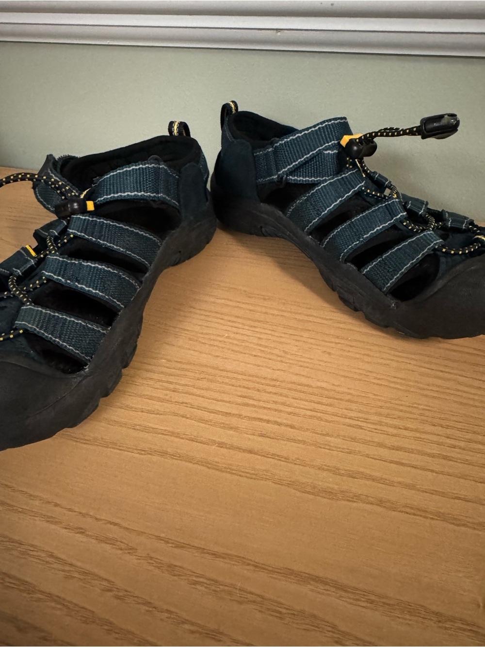 Keen Newport Sandals Navy Black Size 3 - Picture 5 of 7